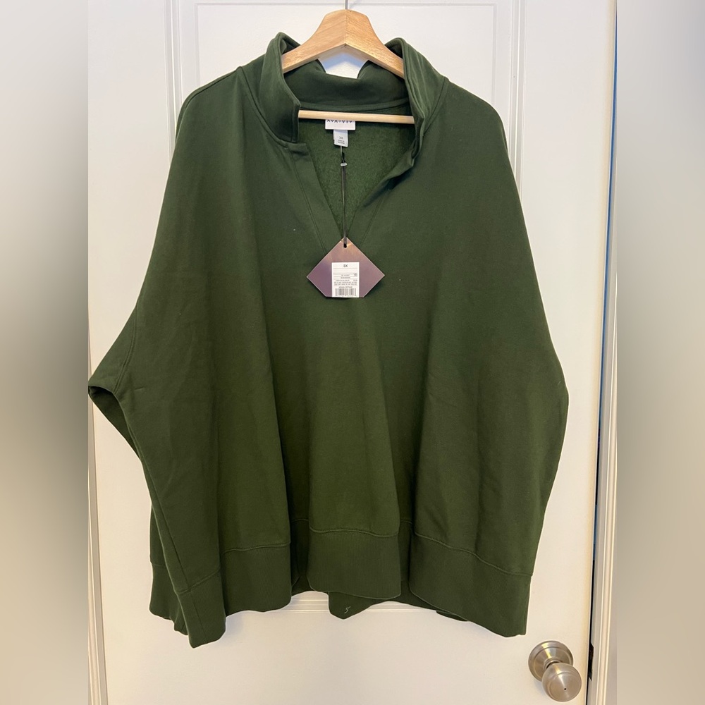 Ava & Viv Green Sweatshirt